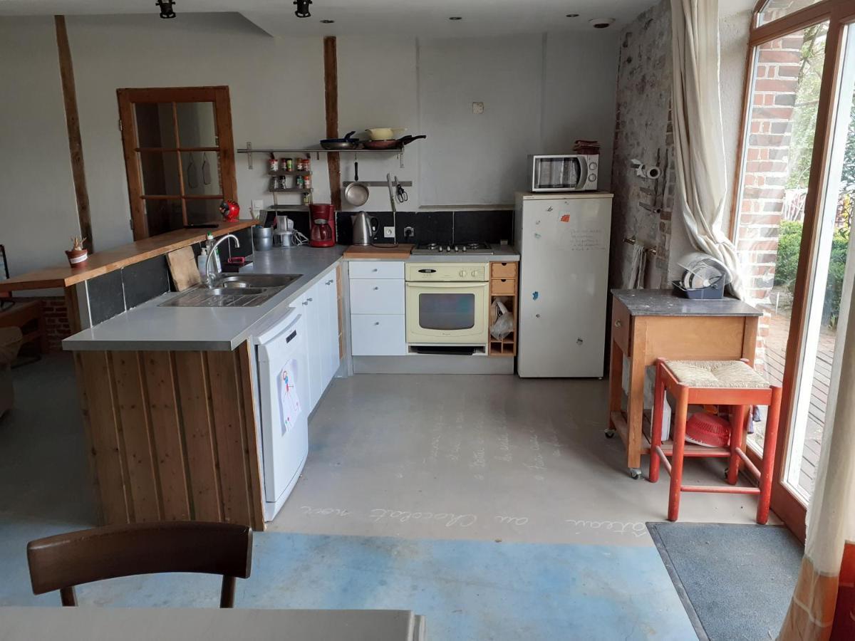 Ferme De La Basse-Cour Bed & Breakfast Gommerville Dış mekan fotoğraf