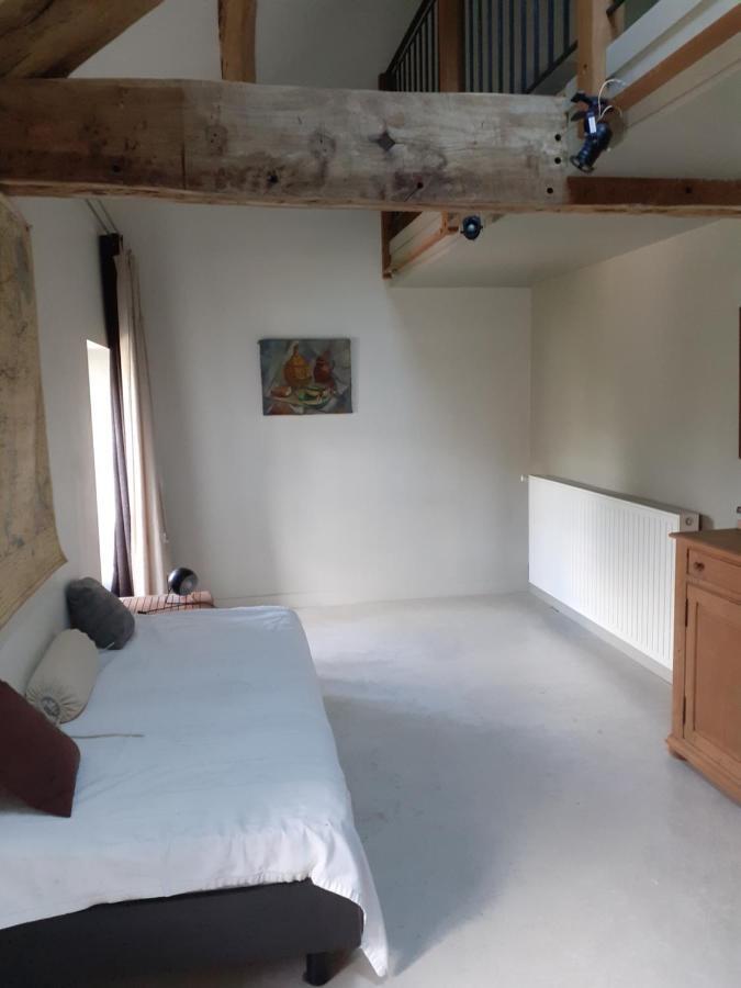Ferme De La Basse-Cour Bed & Breakfast Gommerville Dış mekan fotoğraf